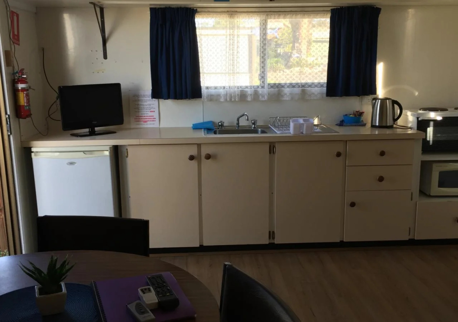 Hillcrest Tourist Park Cabin