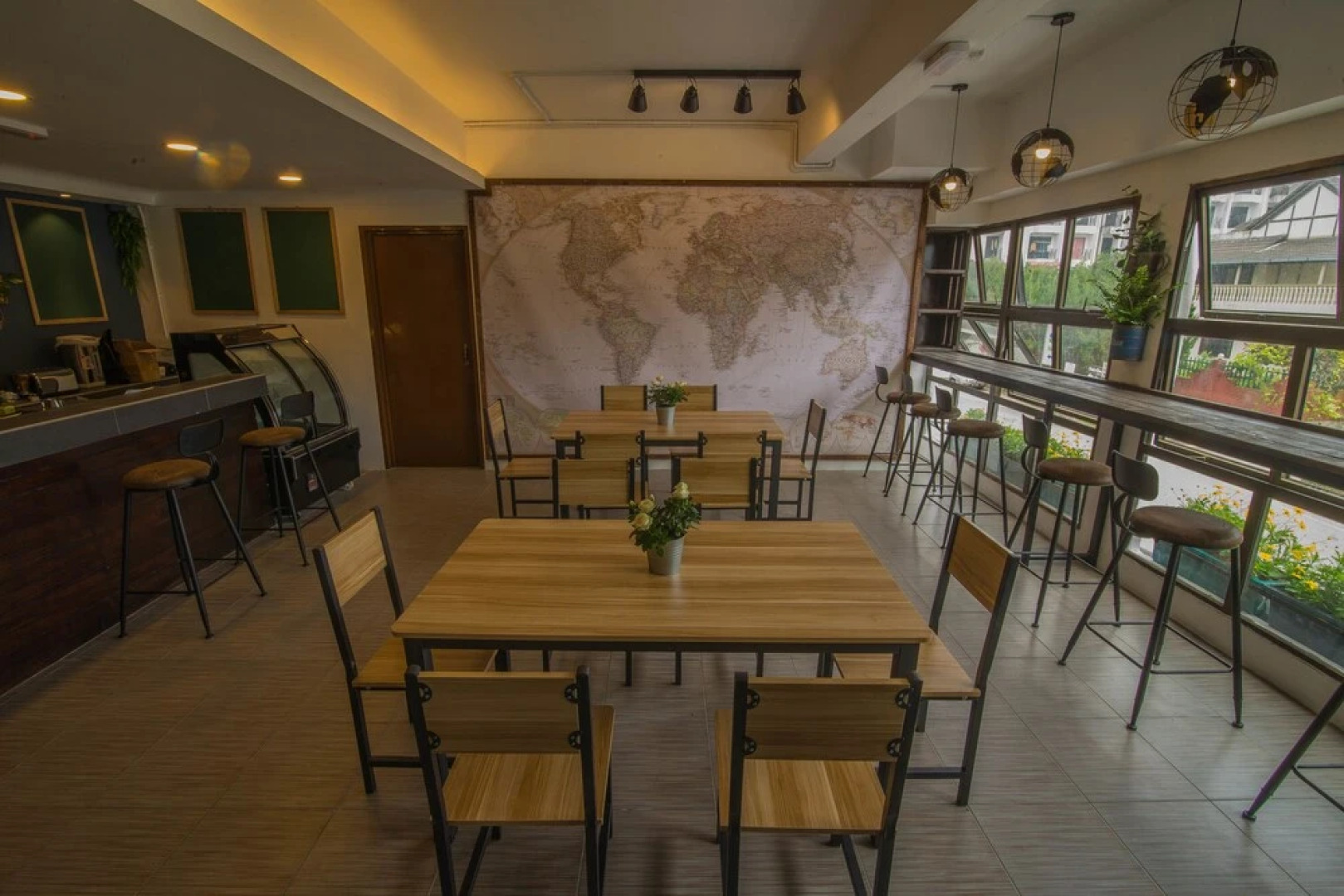 Traveller Bunker Hostel 1