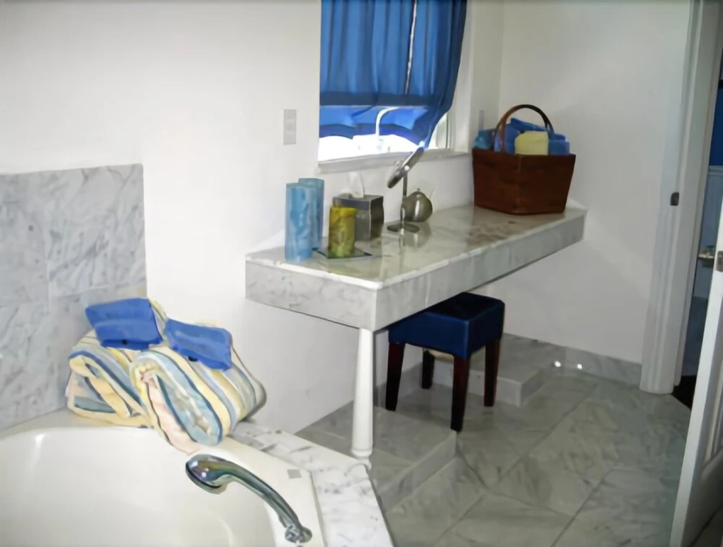 Edgewater Estate - Five Bedroom Home