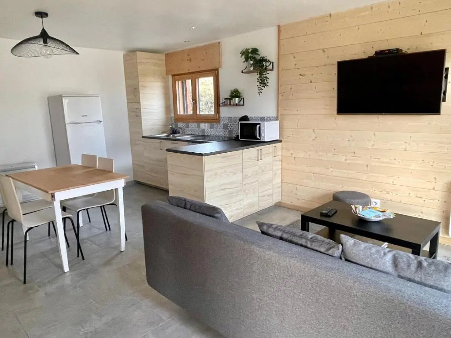 Gîte avec terrasse et belle vue - ChaletNelda com