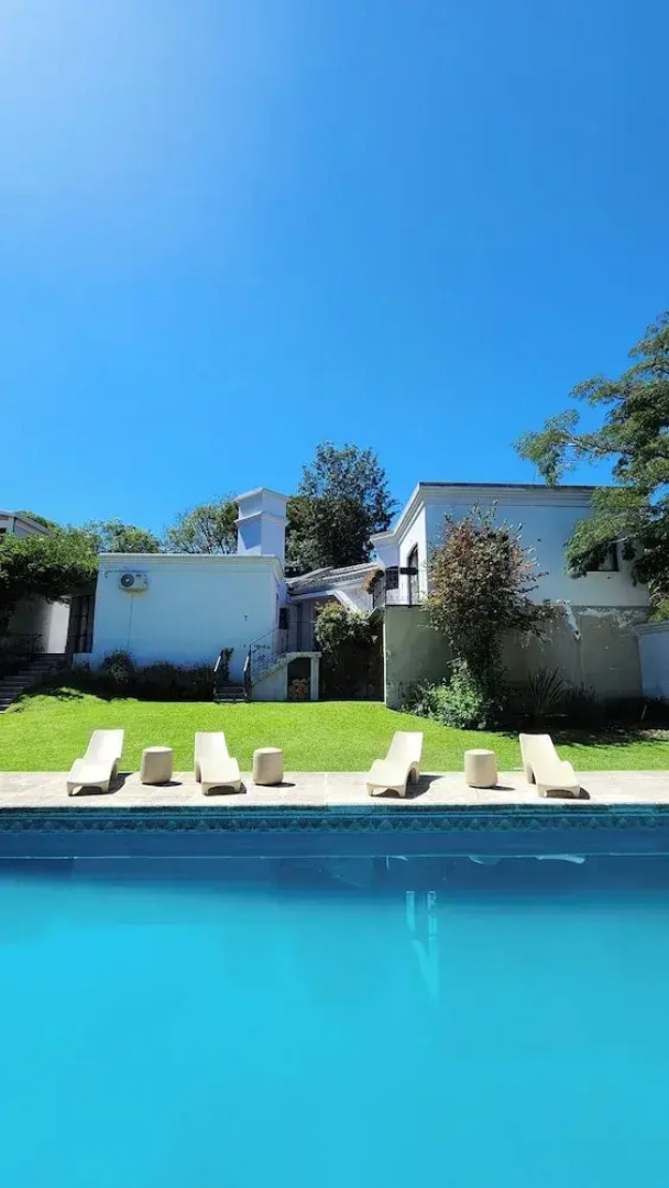 El Cerquero, Guest House