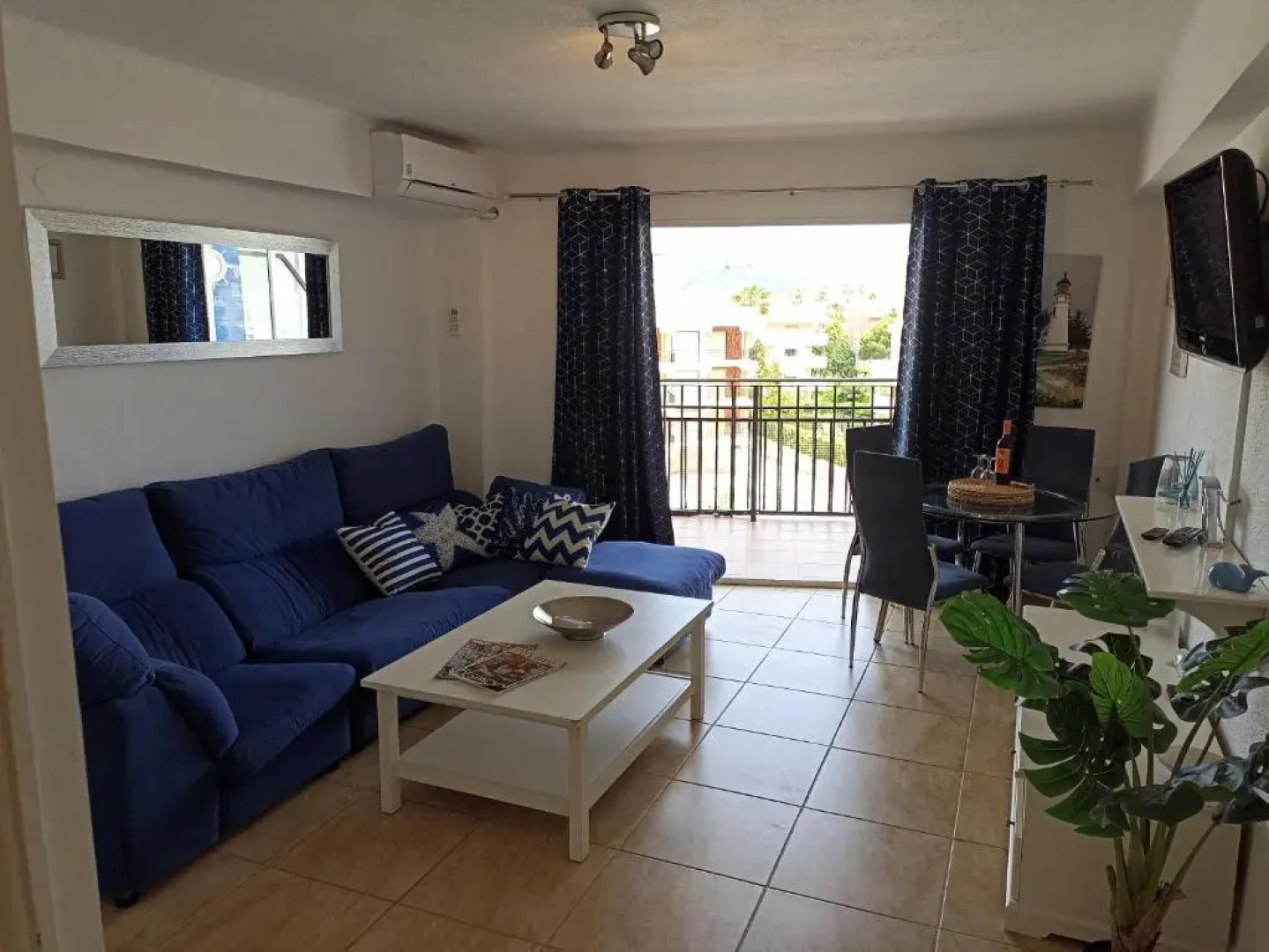 200 meters to Arenal Beach. 3 Bedroom Javea