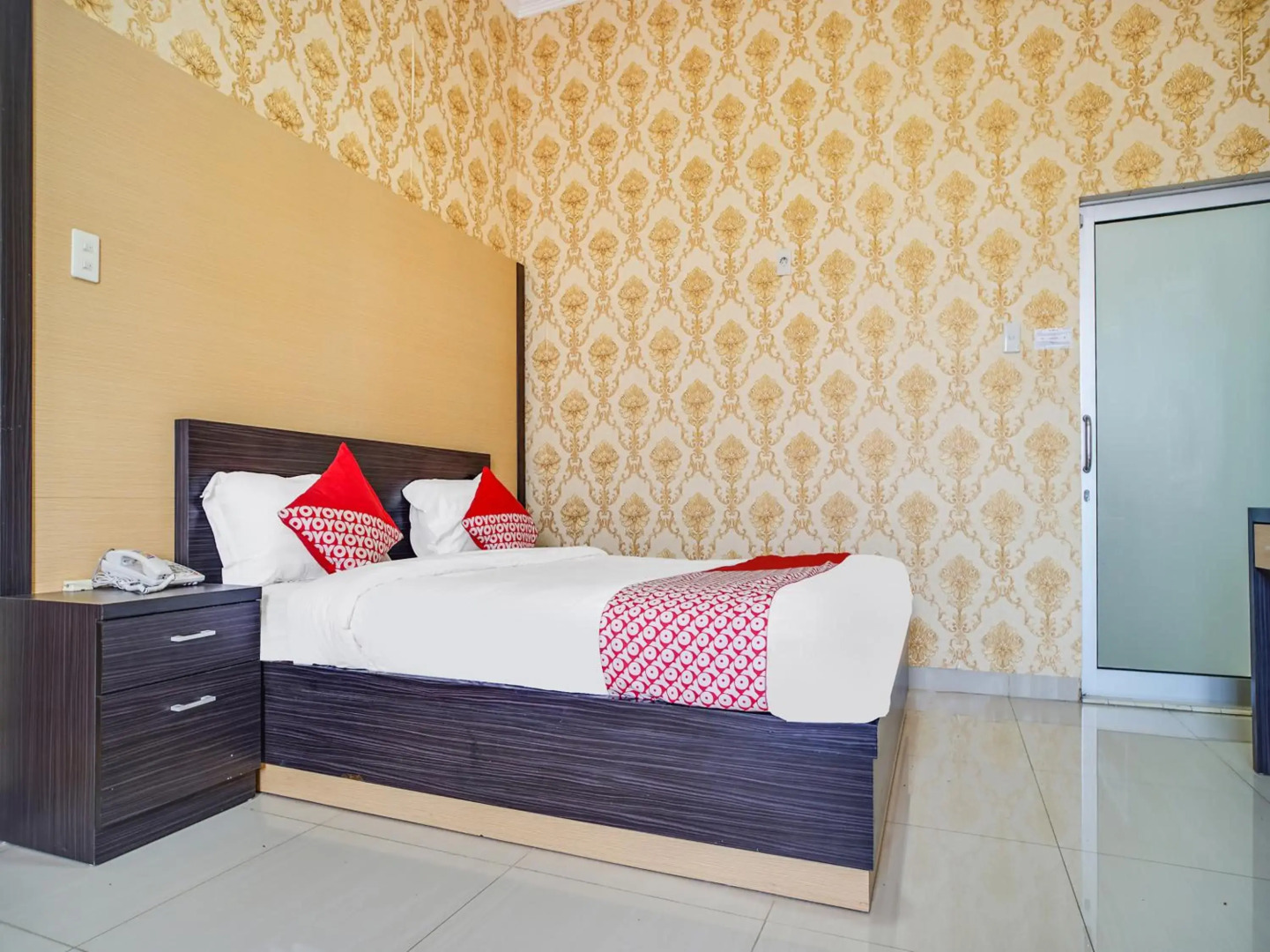 Capital O 540 Esther Hotel