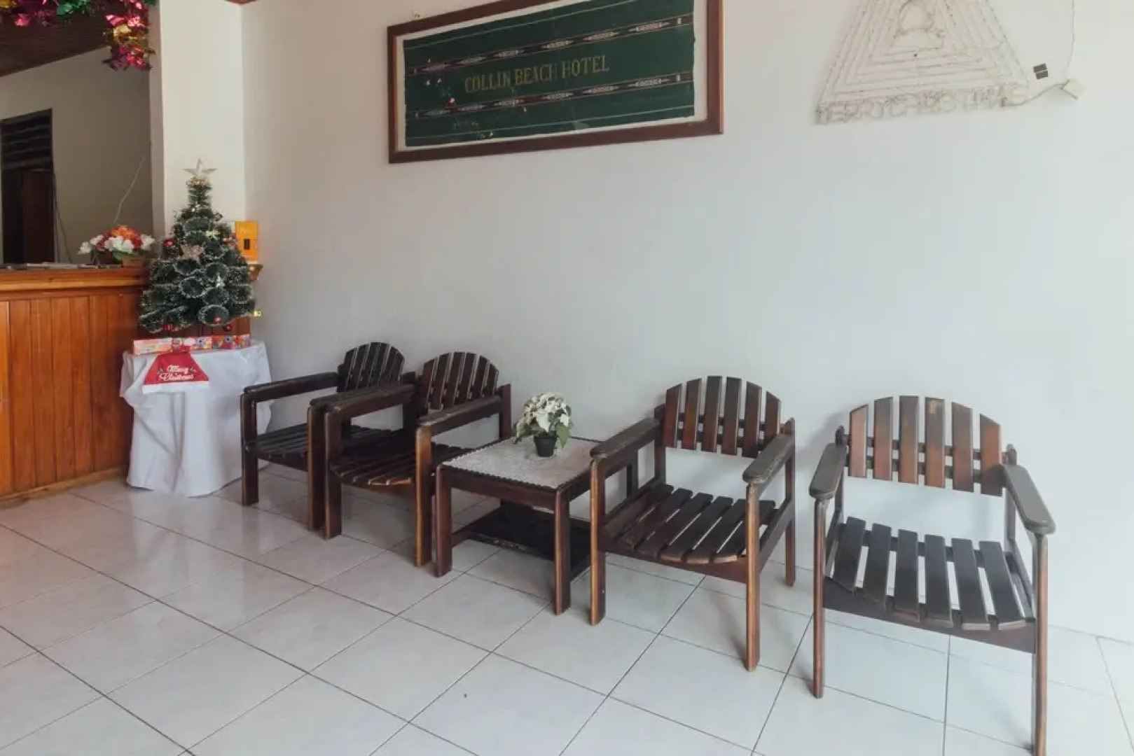 OYO 1688 Collin Beach Hotel