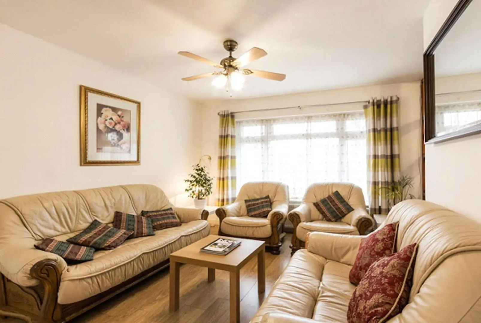 Swn Y Don Canterbury