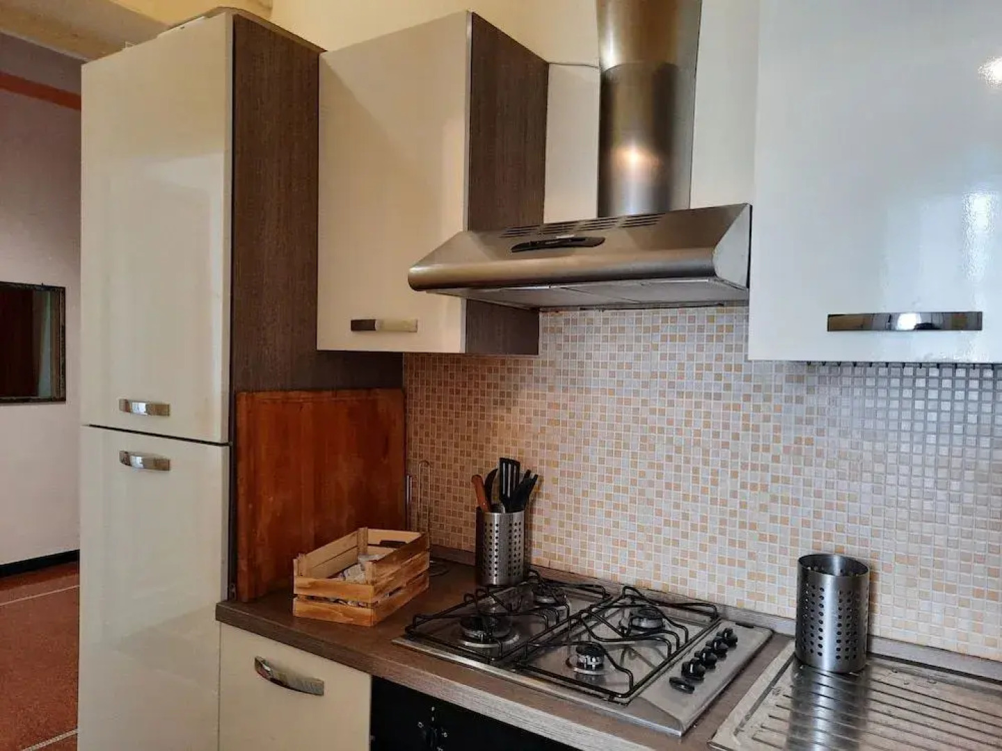 Appartamento a Invrea Posto Auto Incluso