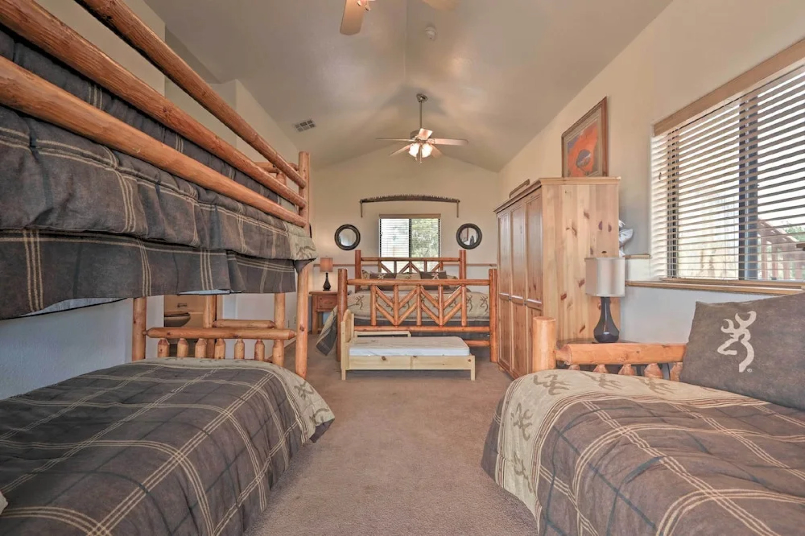 Overgaard Cabin W/pool Table+incredible View!