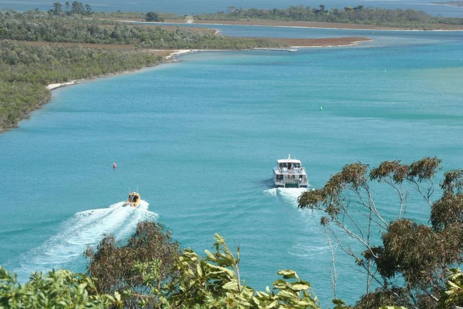 Hybiscus Lodge Waterfront