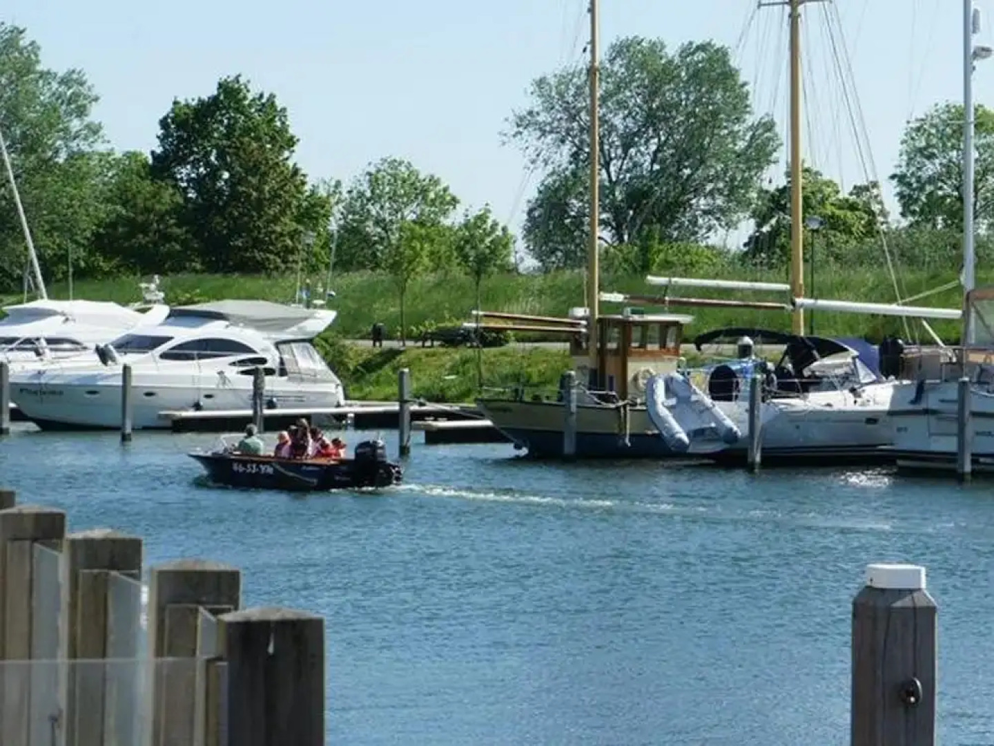 Comfortable House Directly at Veerse Meer