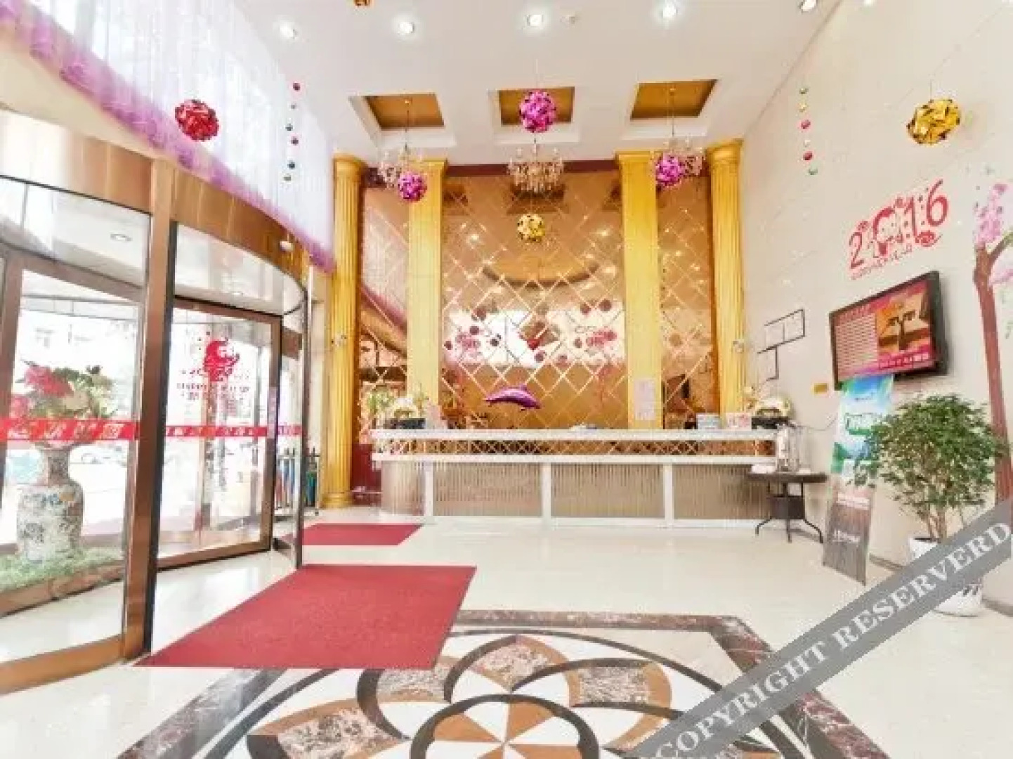 Clouds  Four Seasons Hotel