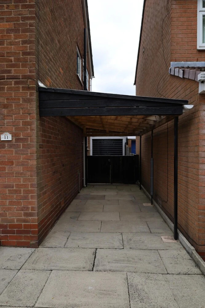 Ideal Lodgings in Whitefield