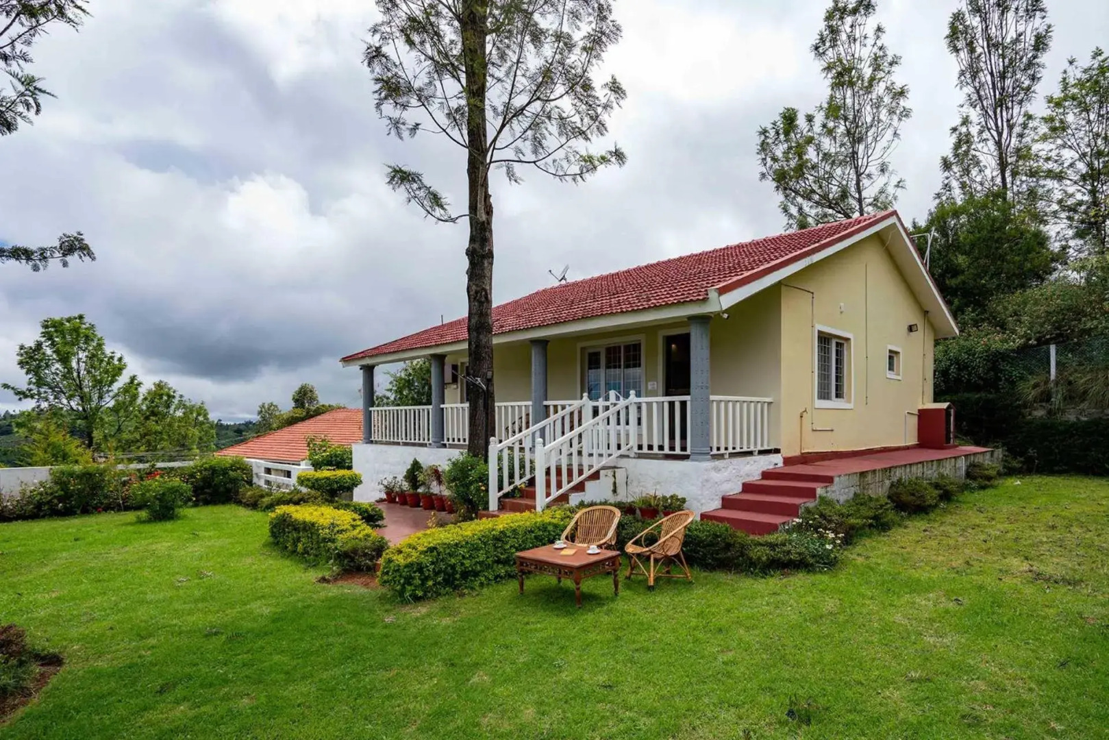 StayVista at Casa Pinnacle