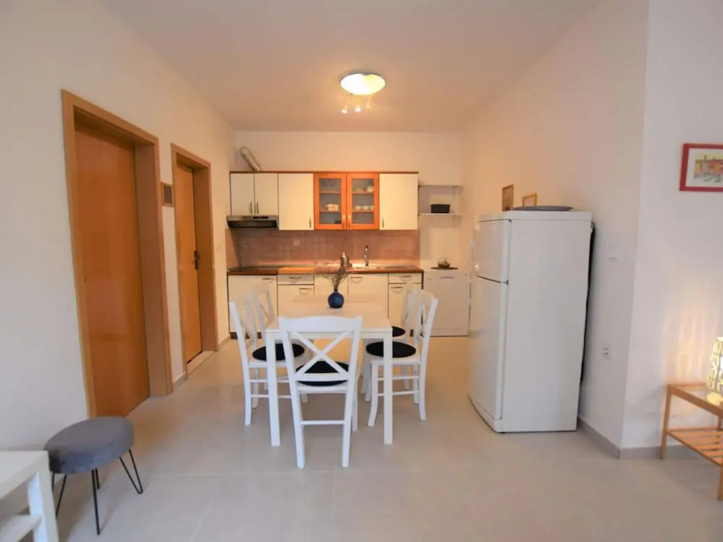 Home With a Private Terrace in a Quiet Area, Near the Sea