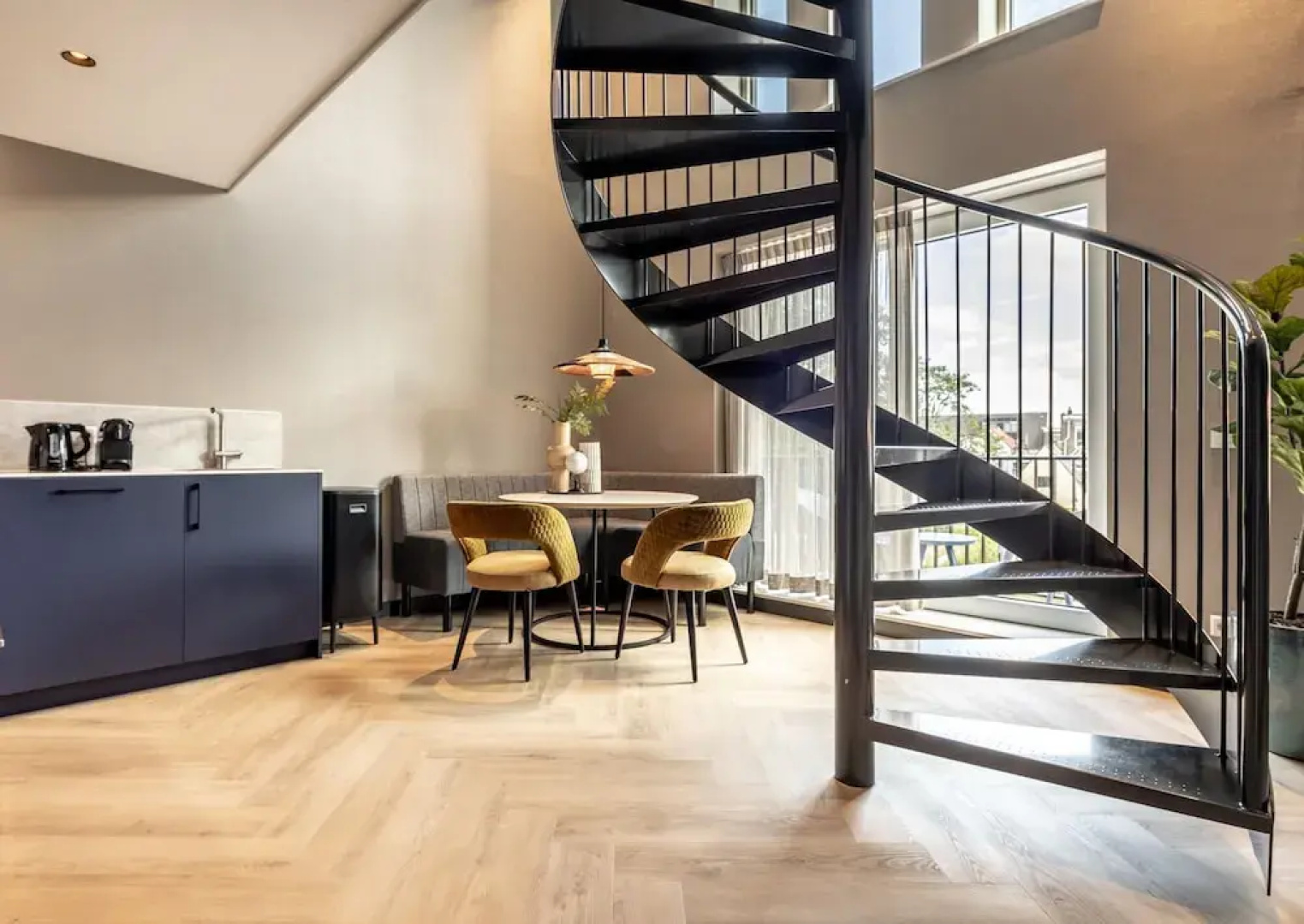 Family Apartment w/ Bunk Beds