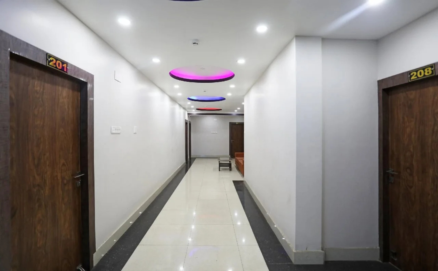 Hotel Tr Palace By OYO Rooms