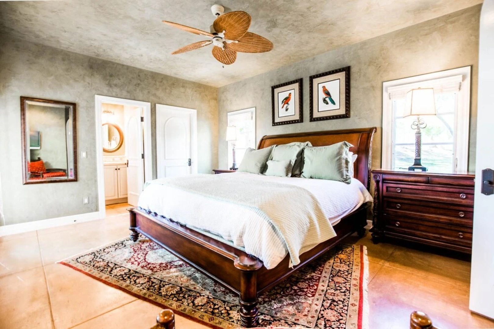 Catalina by Avantstay | Private Grand Estate - Backyard & Pool