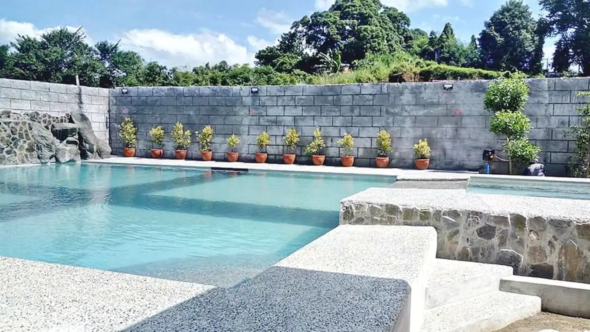 Leyvonne Resort & Events Place