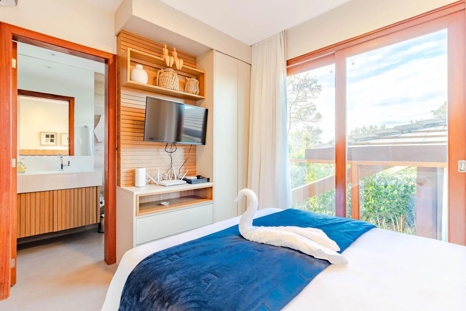 PF17 Casa Alto Padrão 5 Suítes, Chefe de Cozinha Inclusa - Praia do Forte