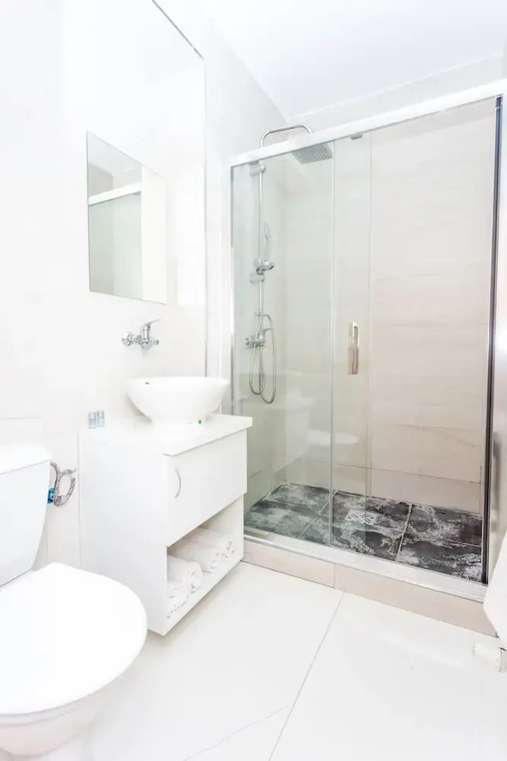 TIF hotel & restaurant