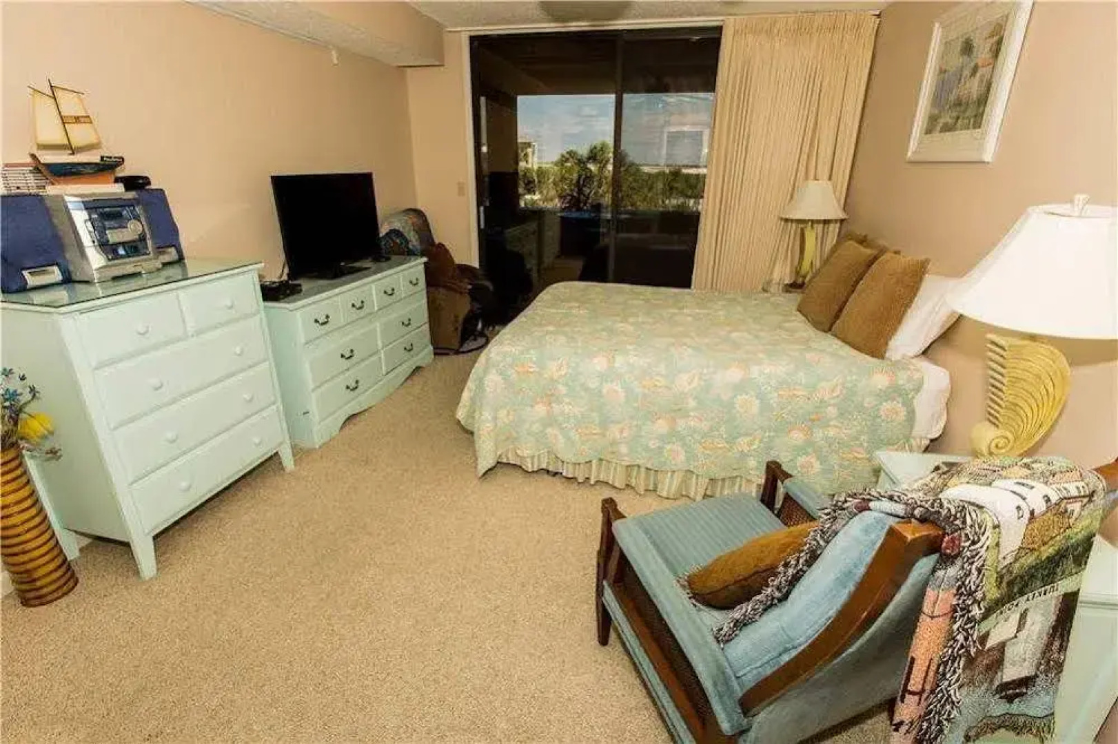 Jetty East Condominiums