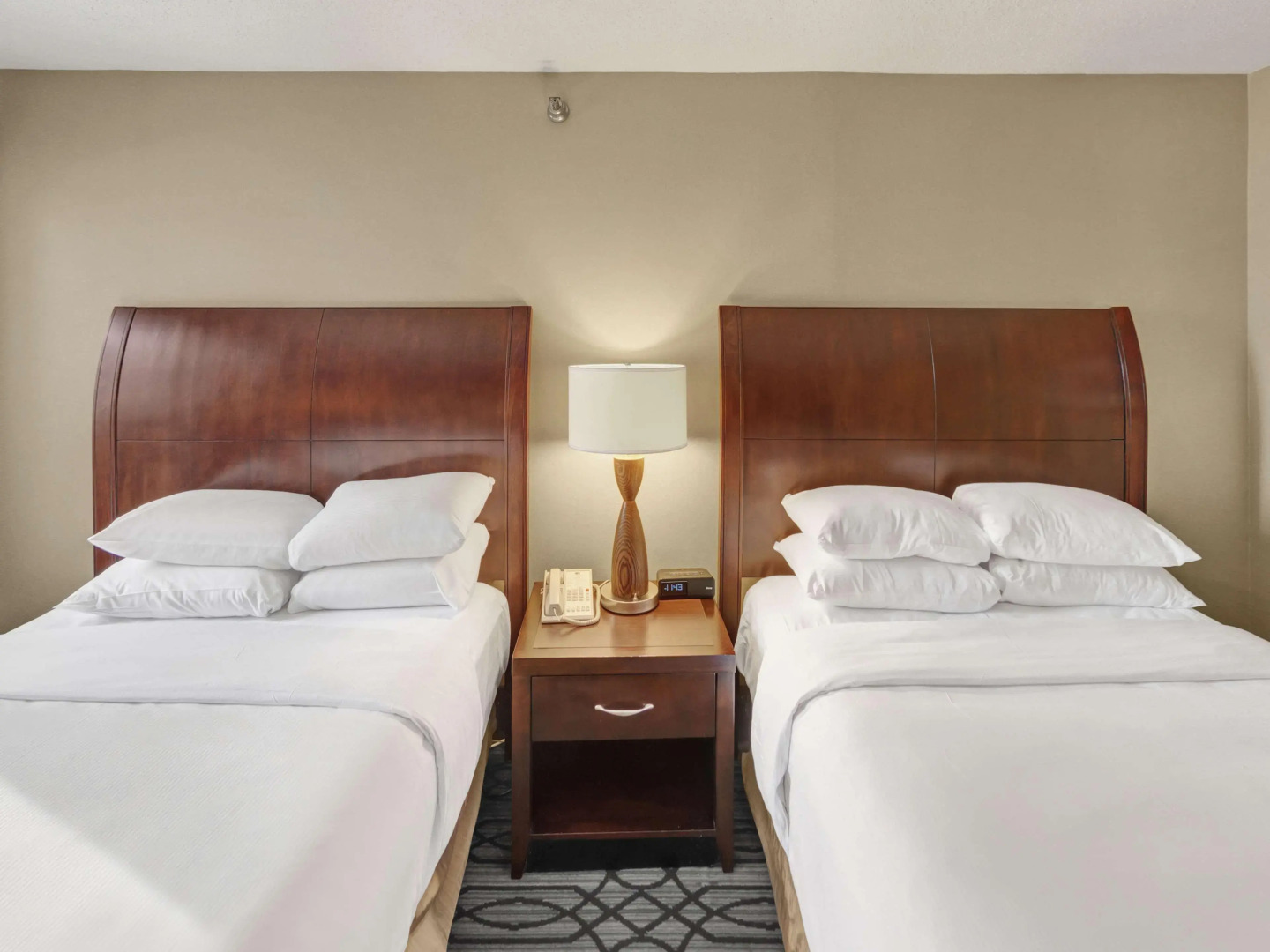 DoubleTree by Hilton Hotel St. Paul Downtown