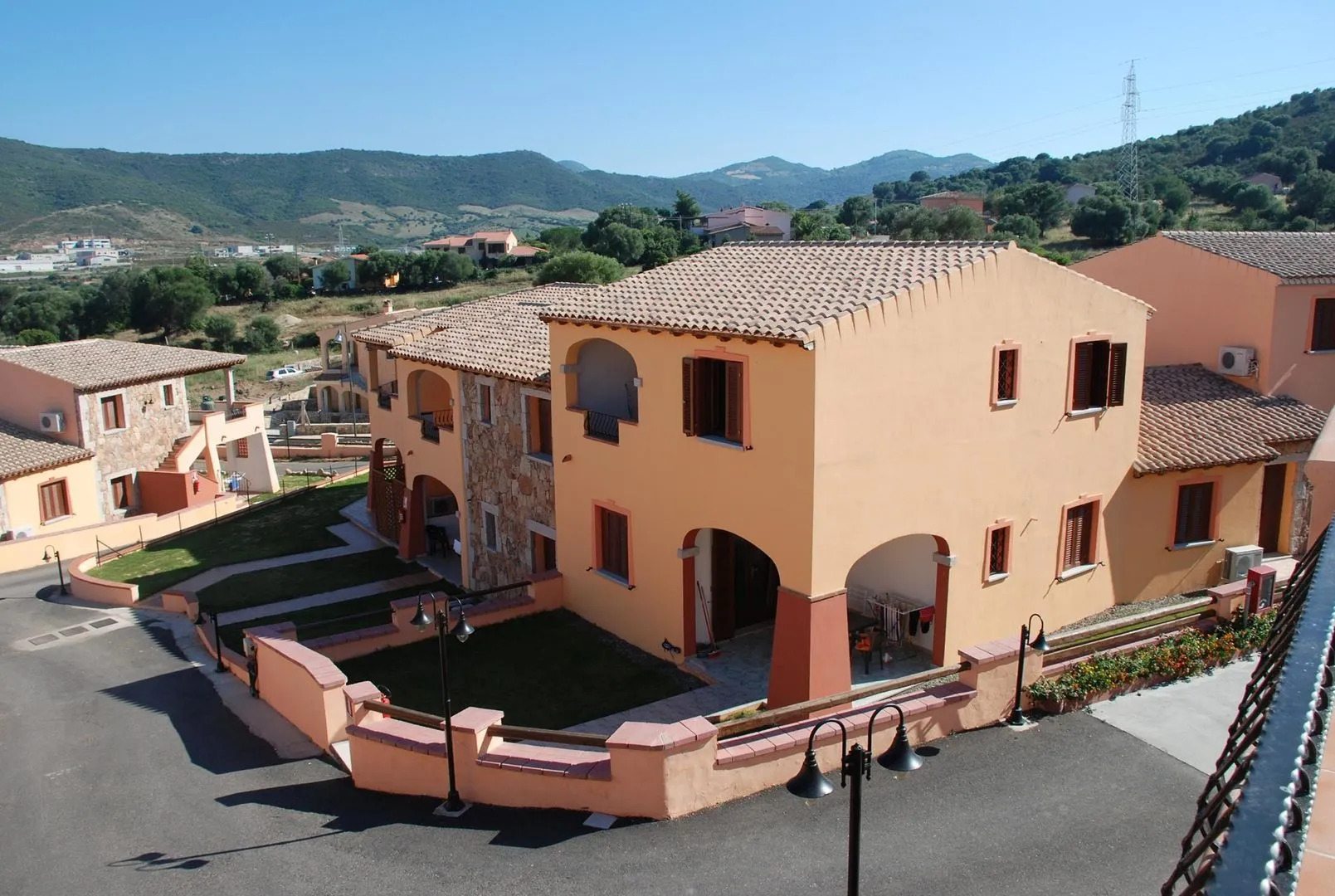 Albergo Residenziale Li Troni