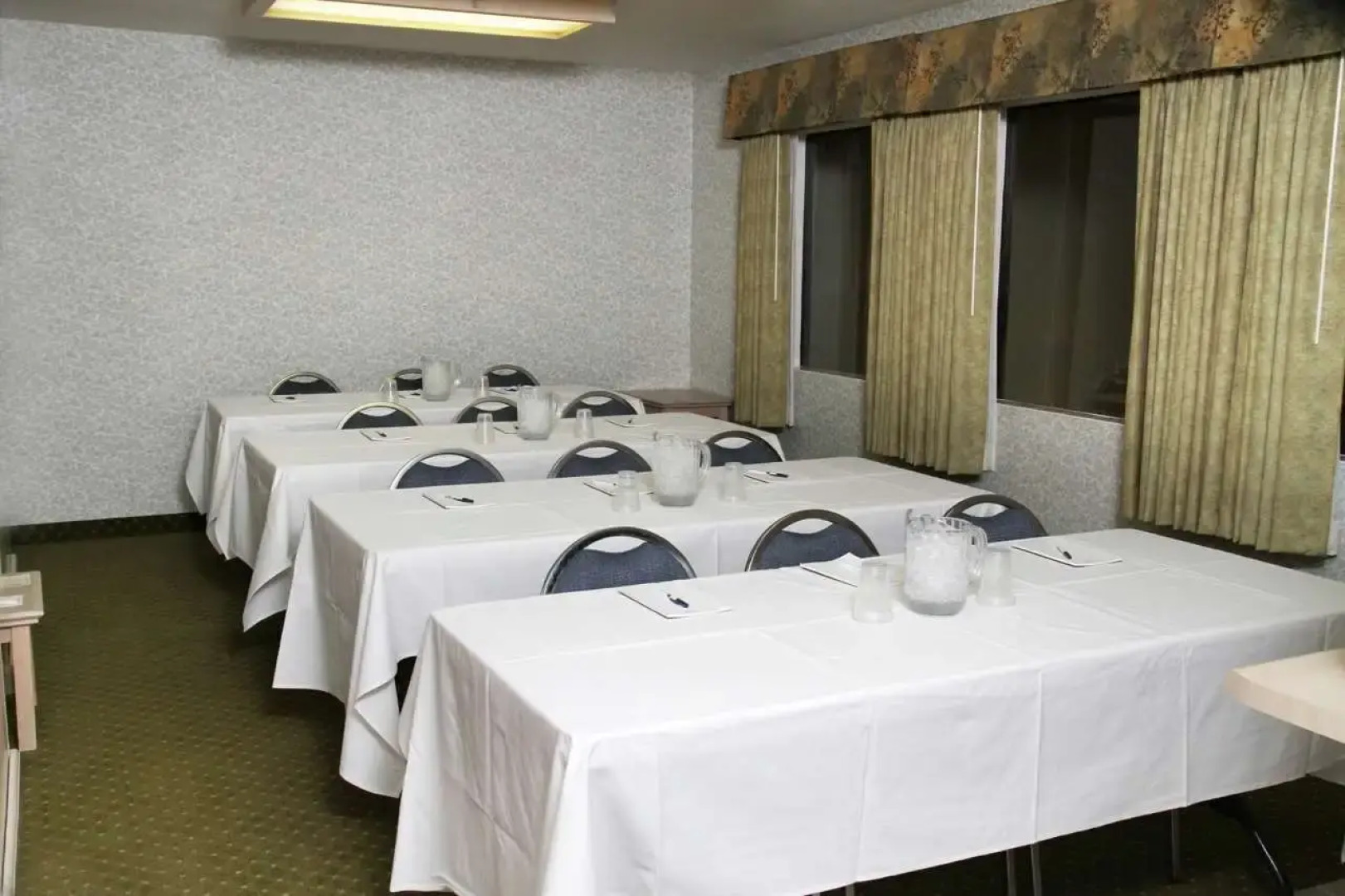 Best Western Inn At The Rogue