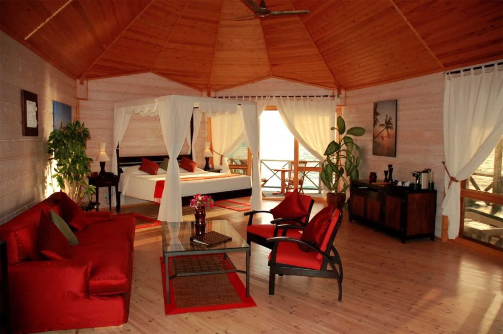 Kuredu Island Resort & Spa