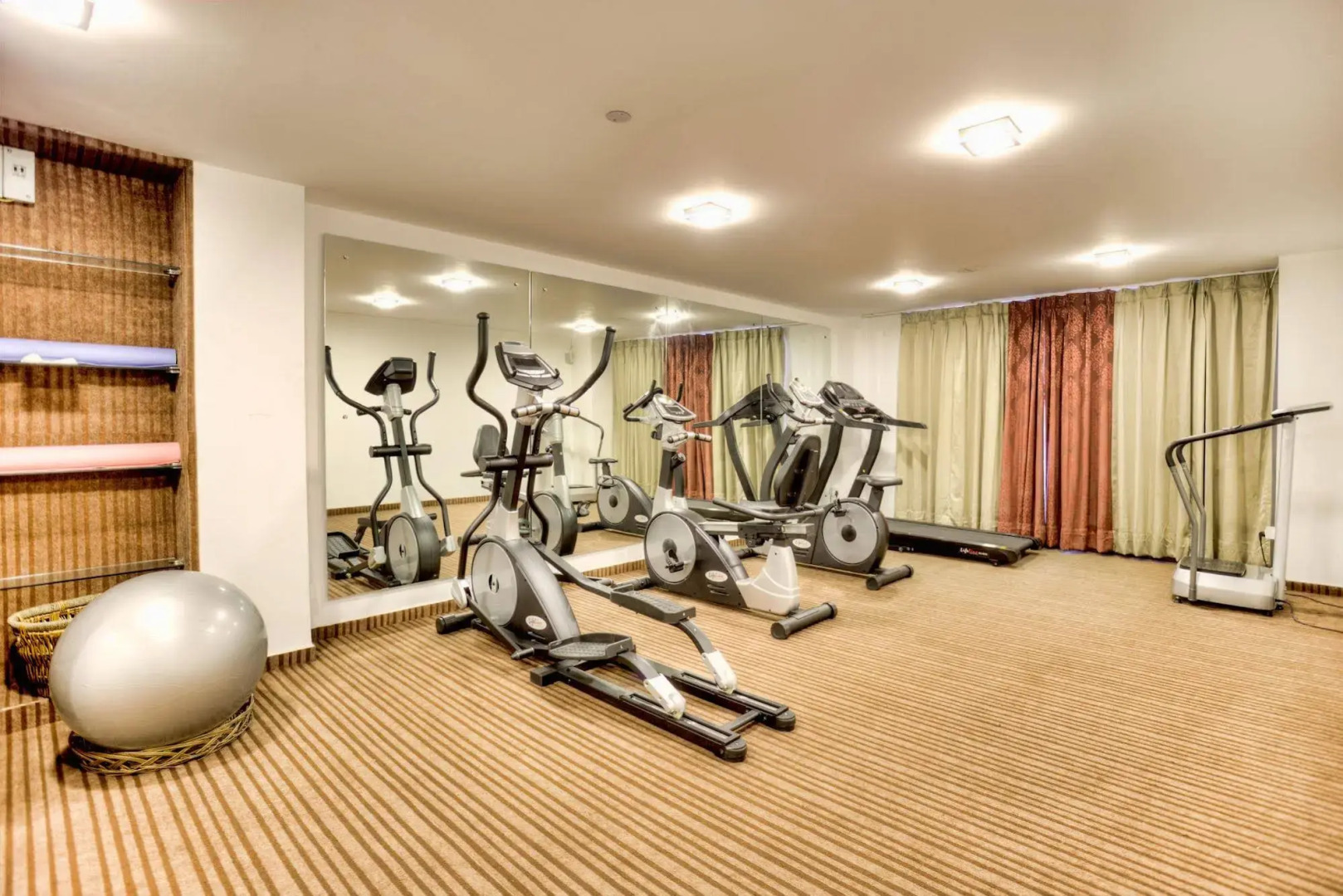 Mercure Chandigarh Tribune Chowk