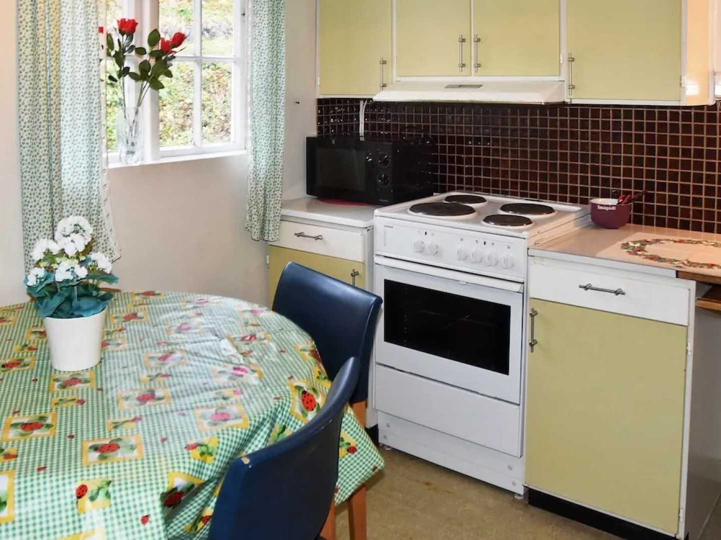 6 Person Holiday Home in Stranda