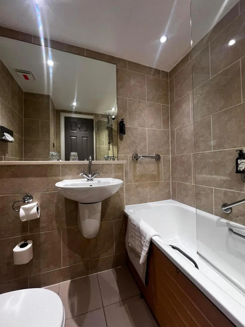 The Royal Victoria Hotel