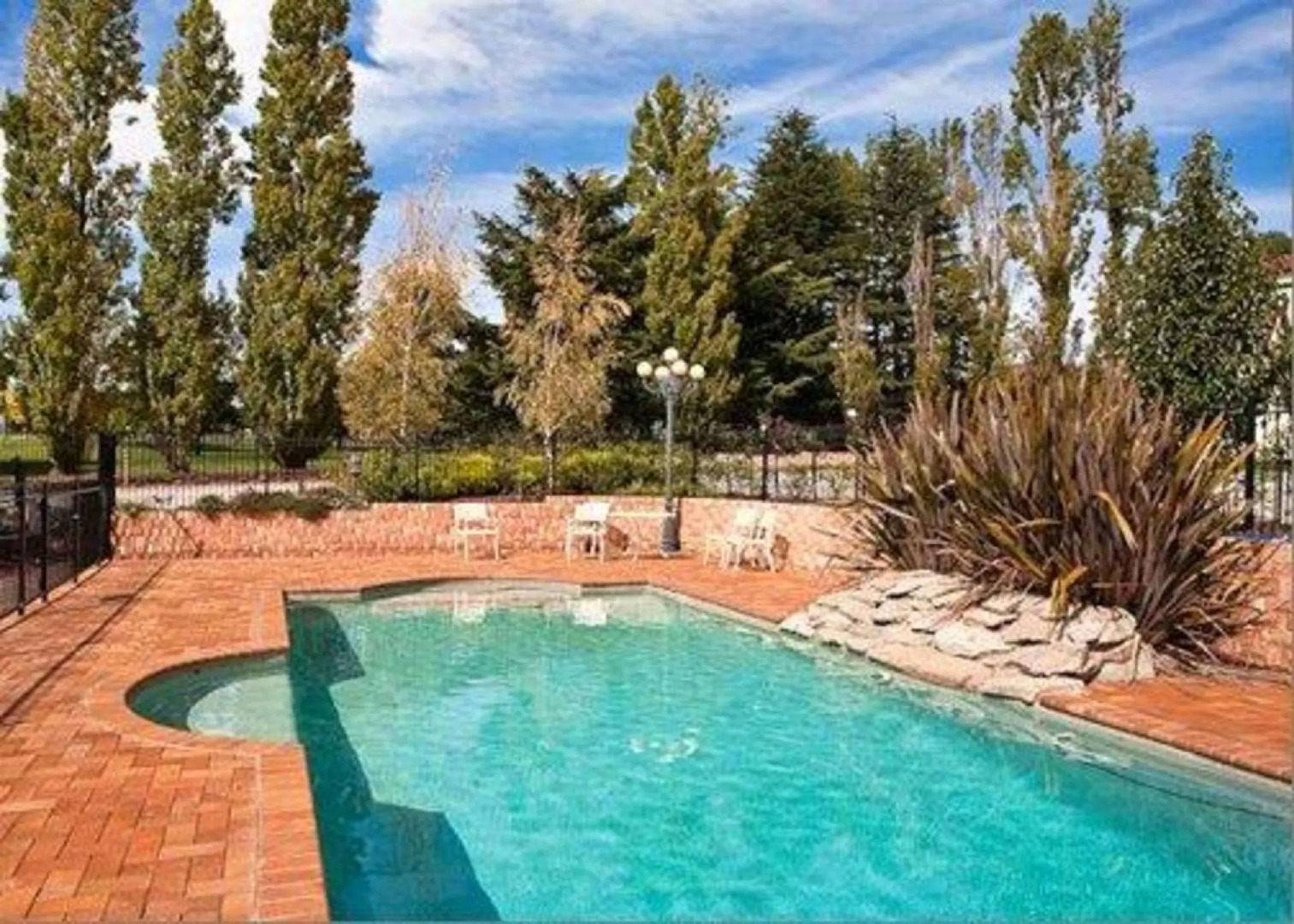 Best Western Plus Ambassador Orange