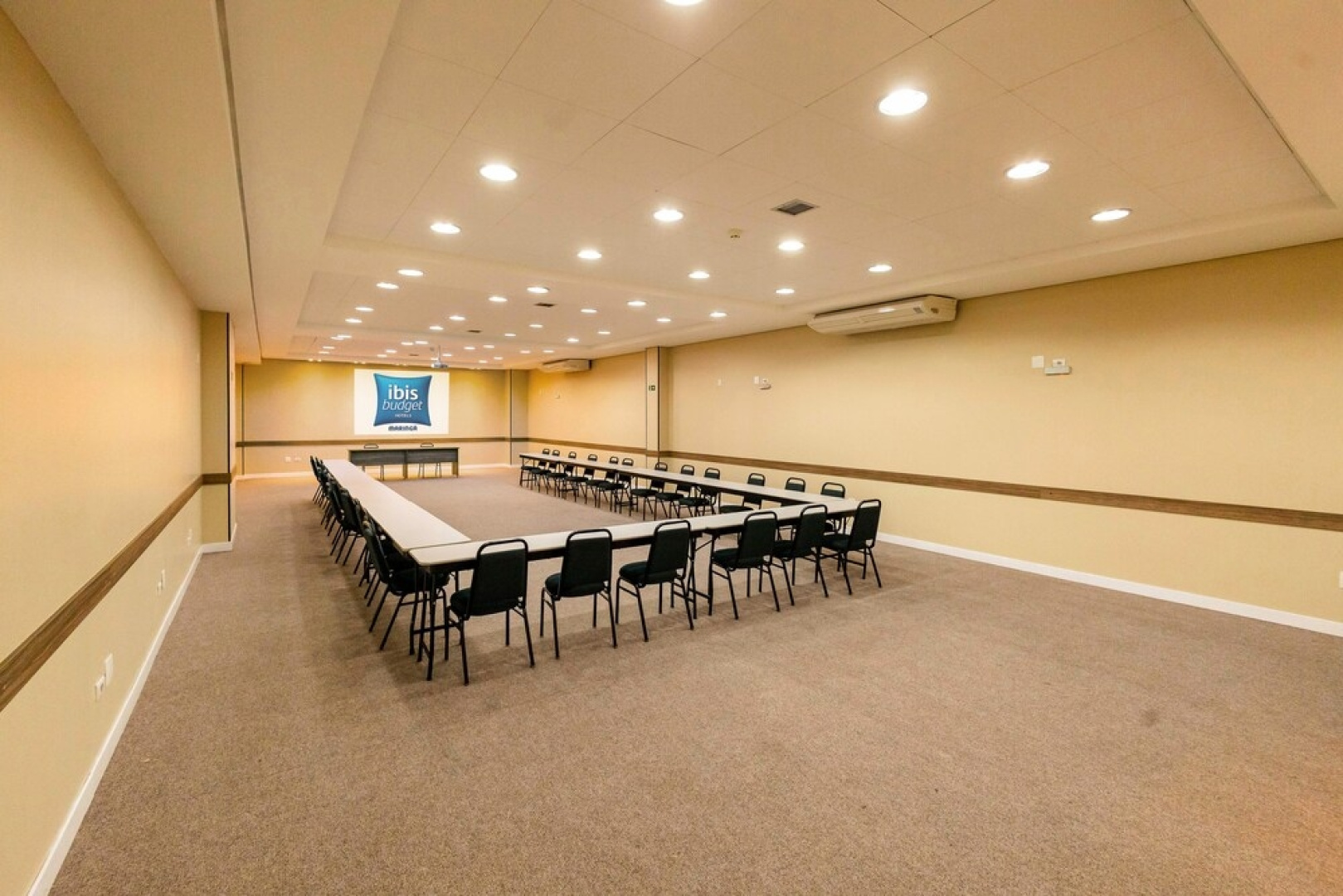 Ibis Budget Maringa