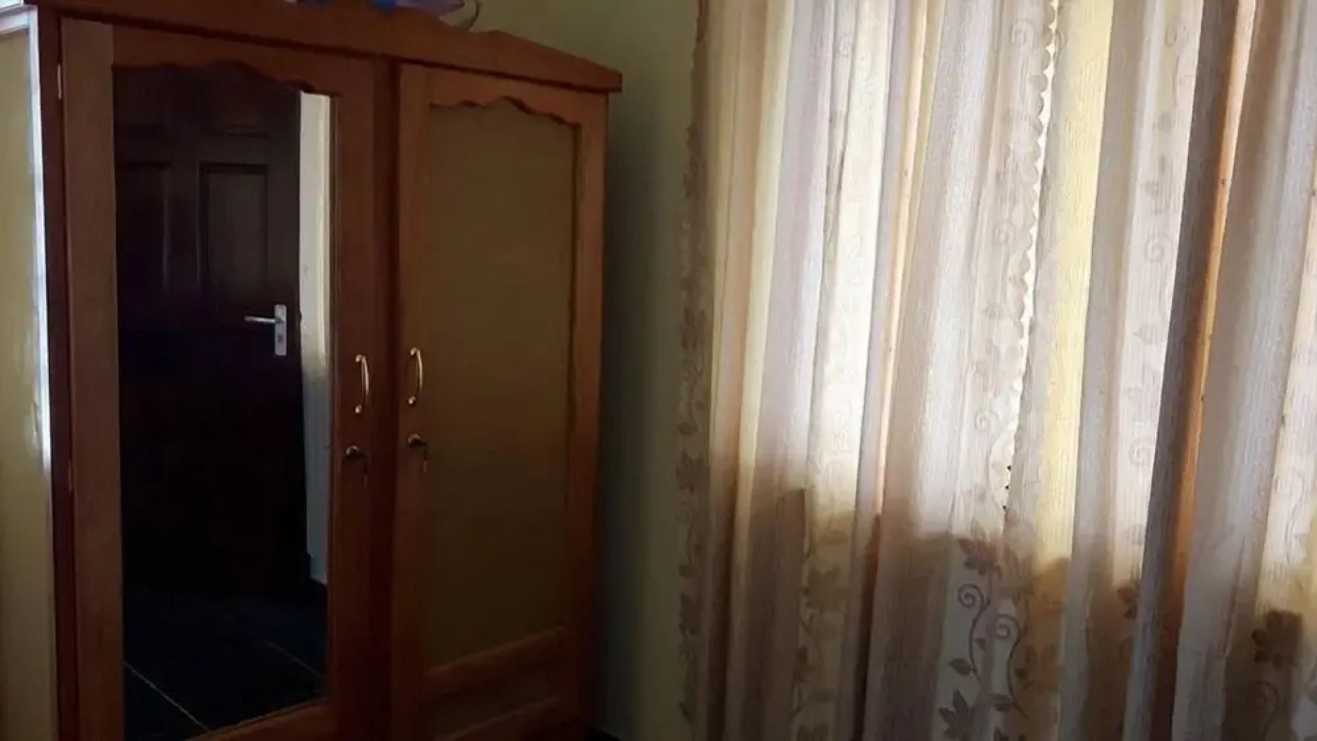 Amir's Apartment