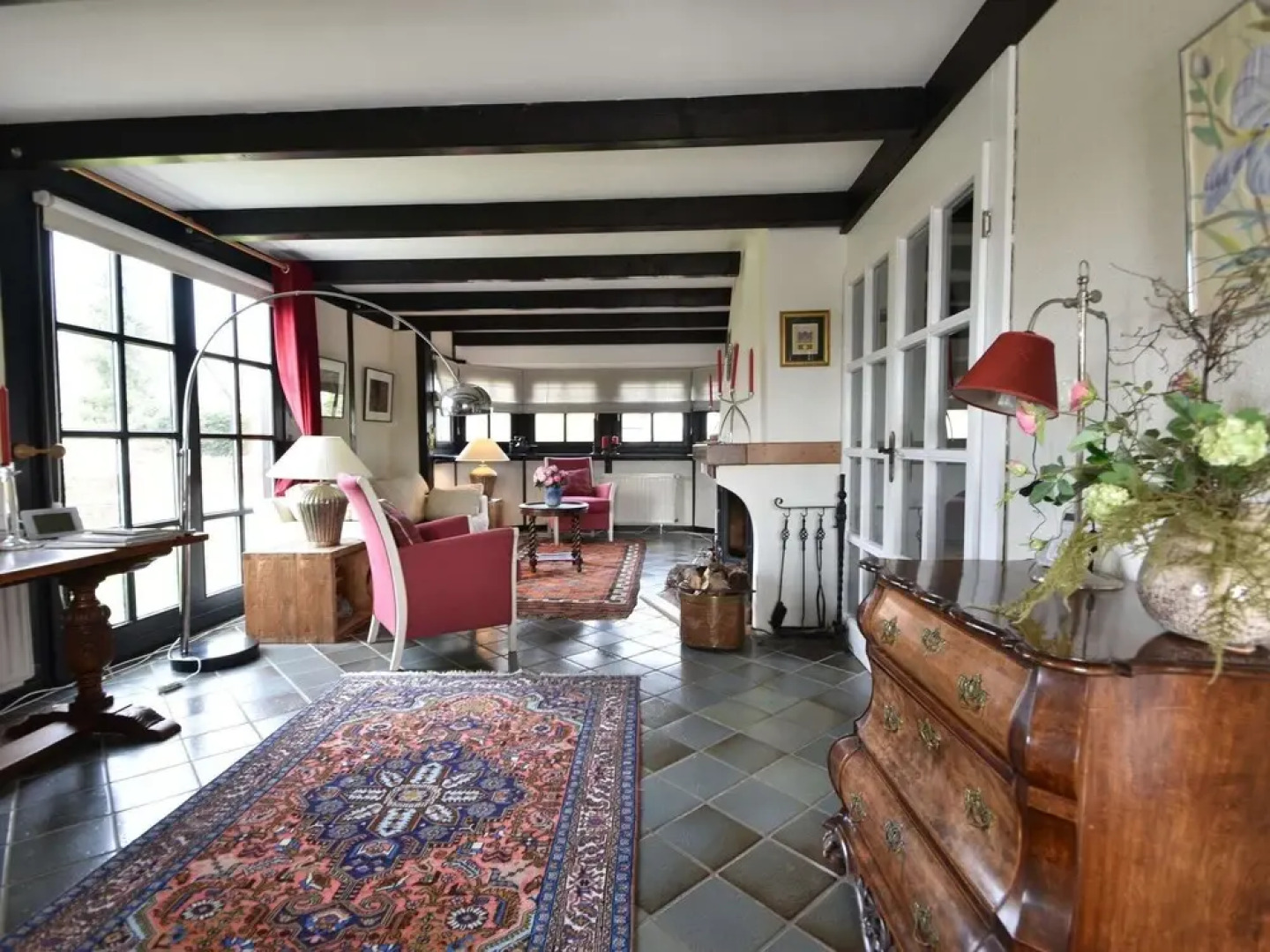 Spacious Mansion With Meadow View in Bruinisse