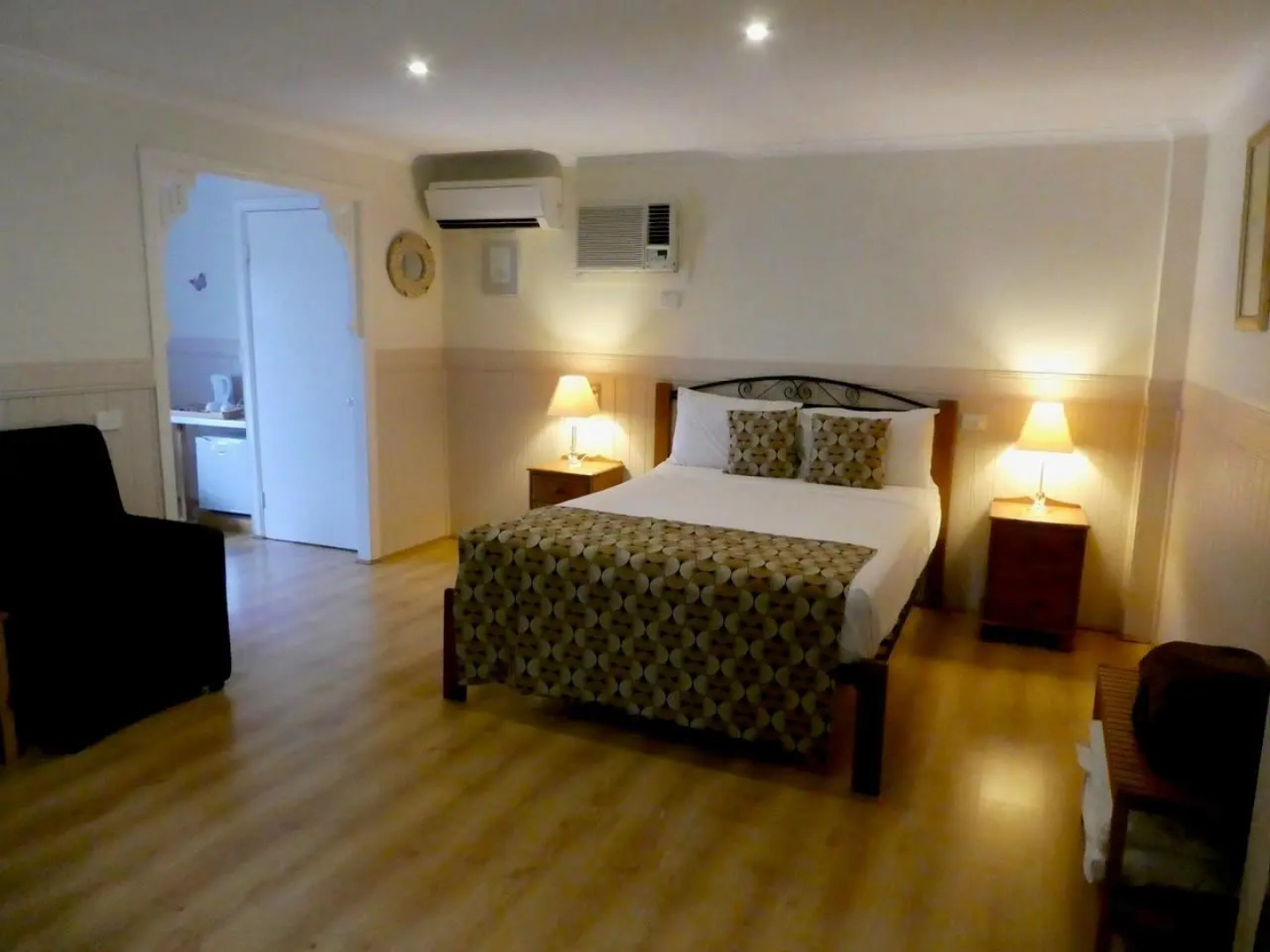 Lagoon Pocket Bed & Breakfast