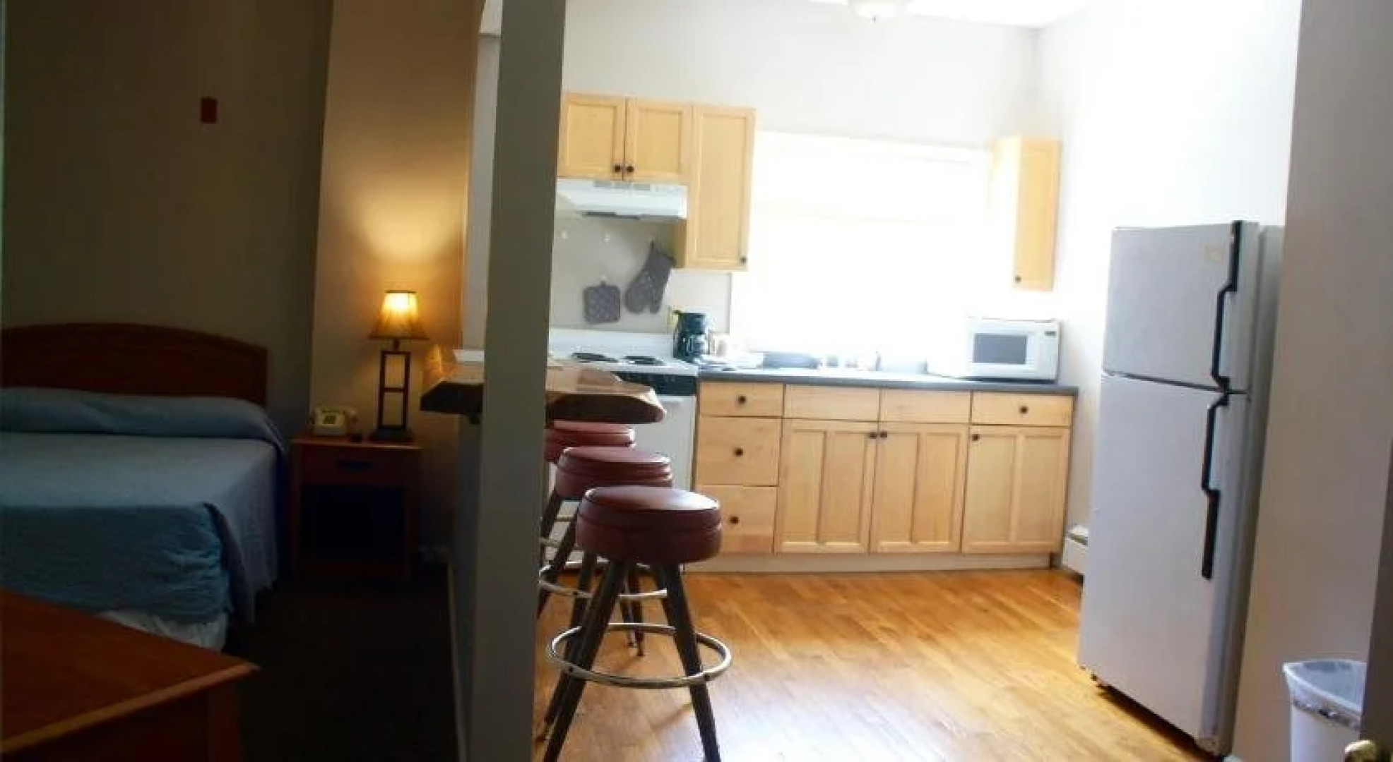 Rally Point Inn And Pub