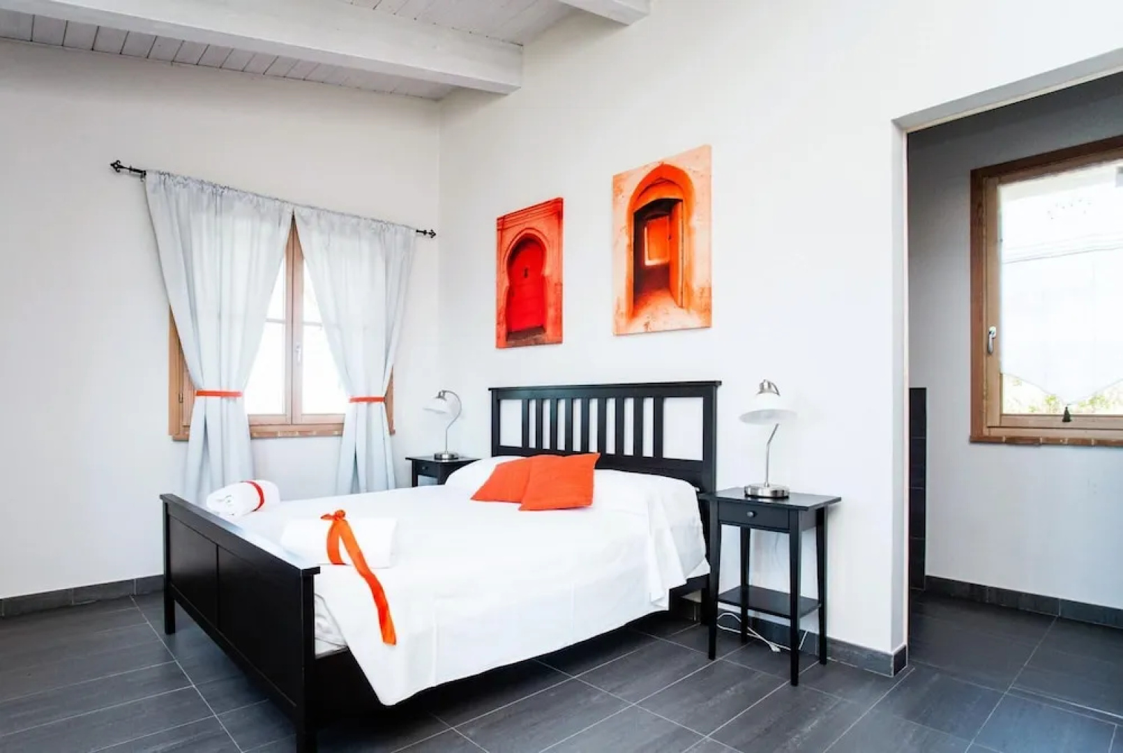 Luxury 2 Rooms Apt Basil in Siena Resort