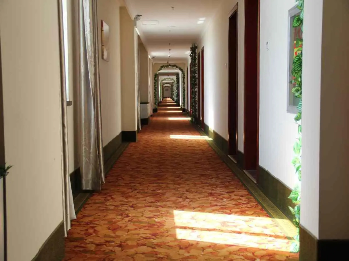 GreenTree Inn Zhangjiakou Zhangbei Zhongdu Caoyuan Business Hotel