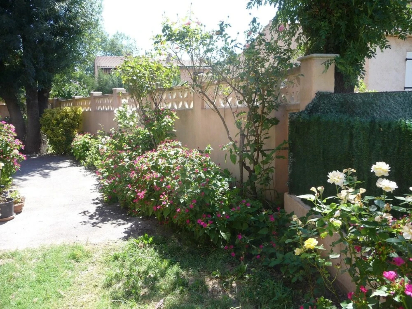Property With one Bedroom in Vidauban, With Enclosed Garden - 25 km Fr