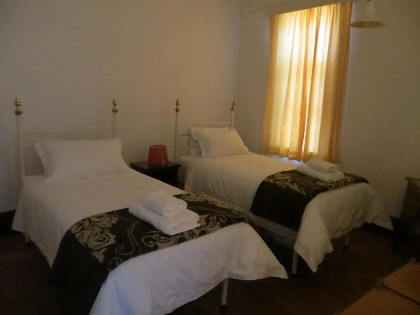 Roode Bloem Farm House