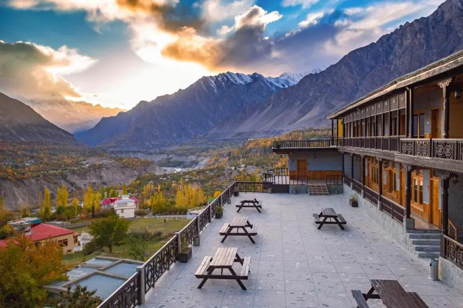 Roomy Daastaan Hotel, Karimabad Hunza