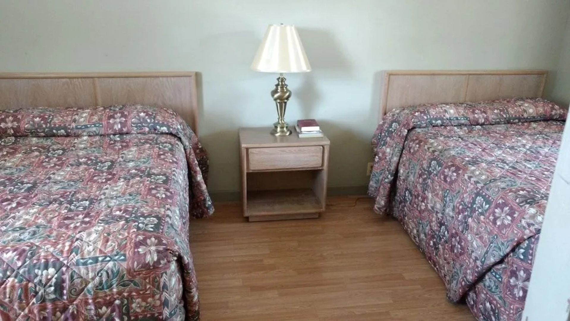 Table Rock Resorts at The Rocks Resort