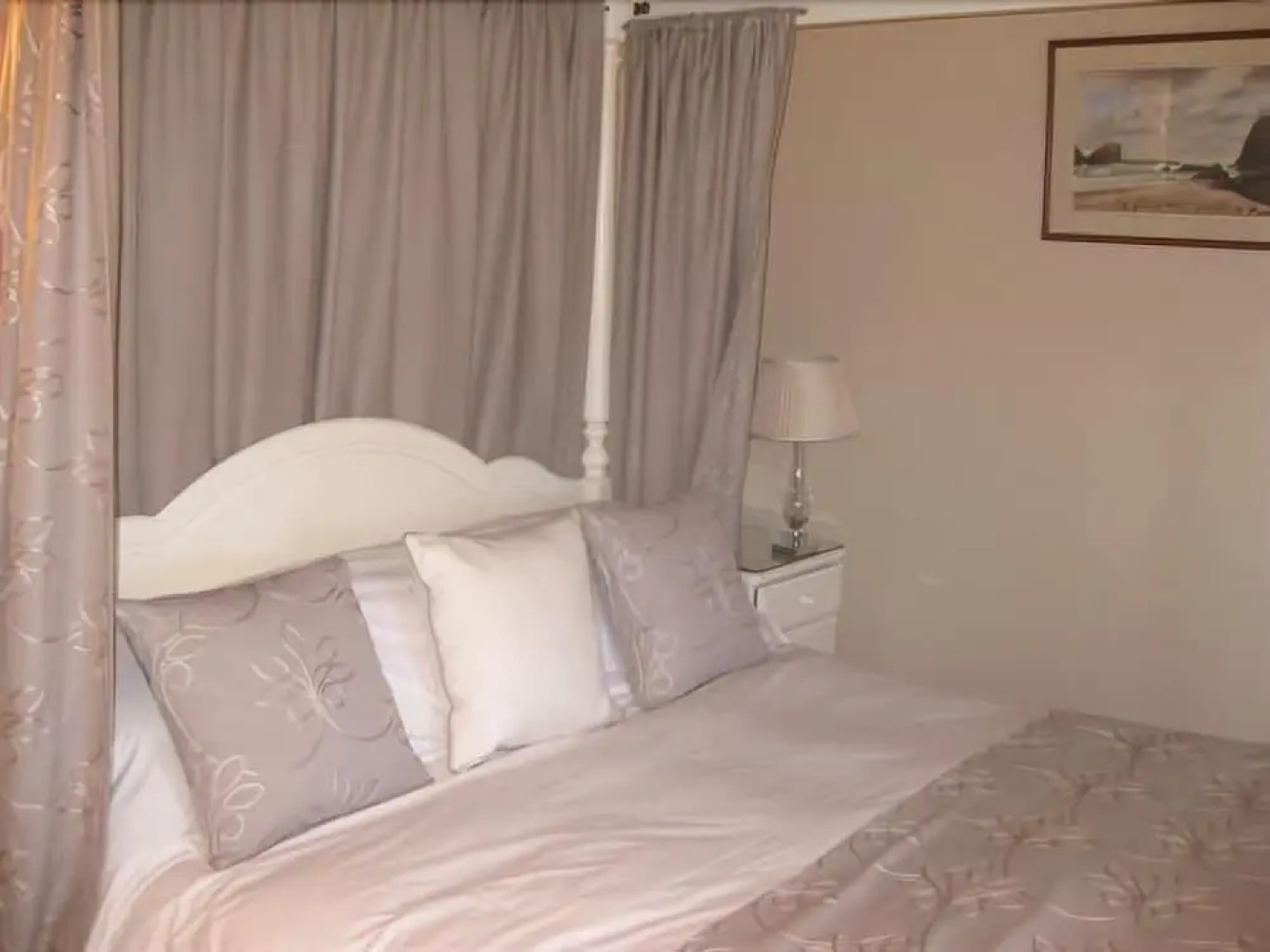 Tregaddra Farmhouse B&B