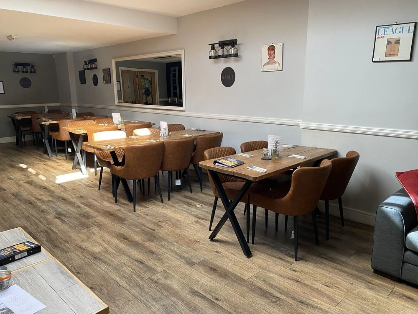 The Roade House Rooms