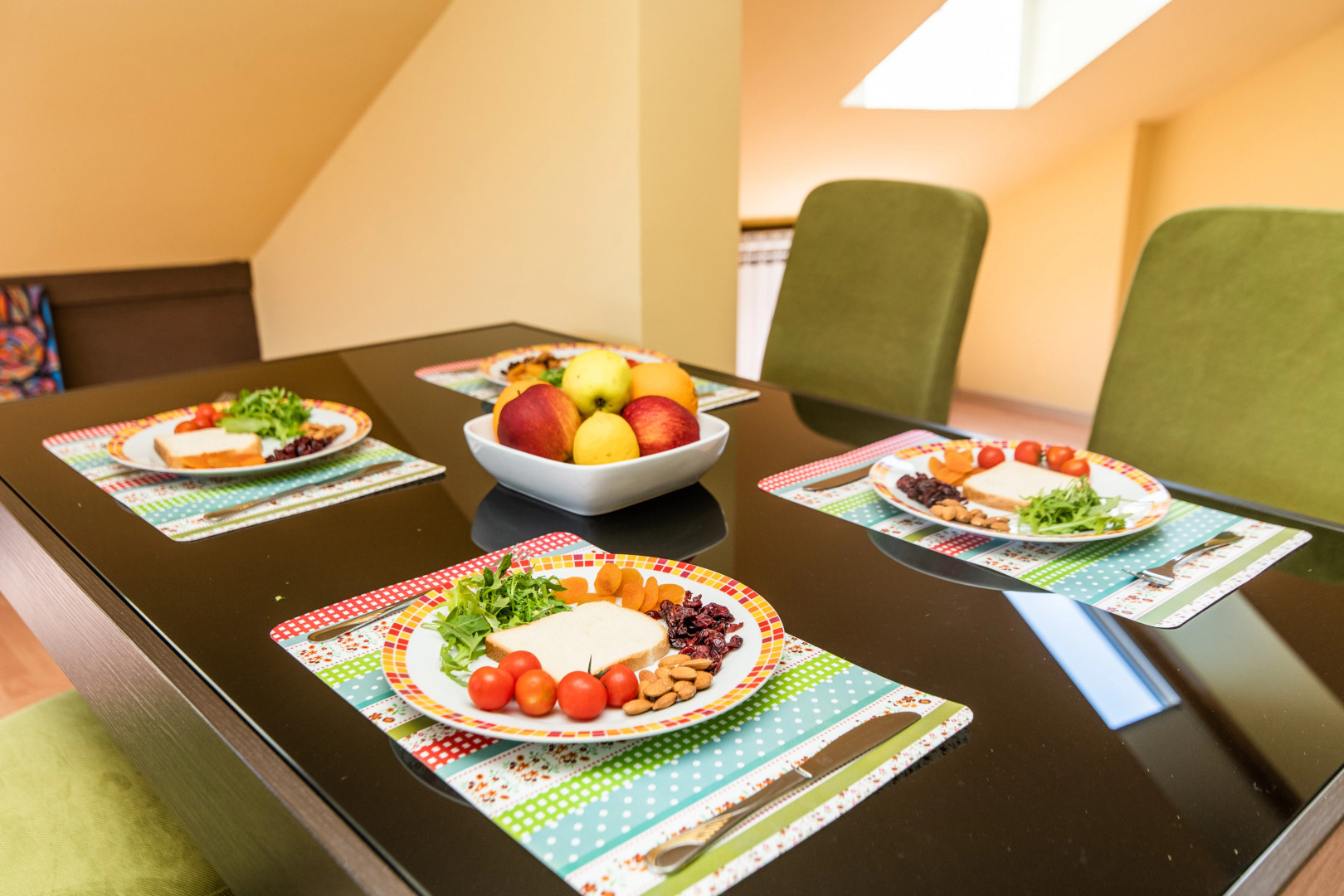 Spacious design loft in beautiful neighborhood