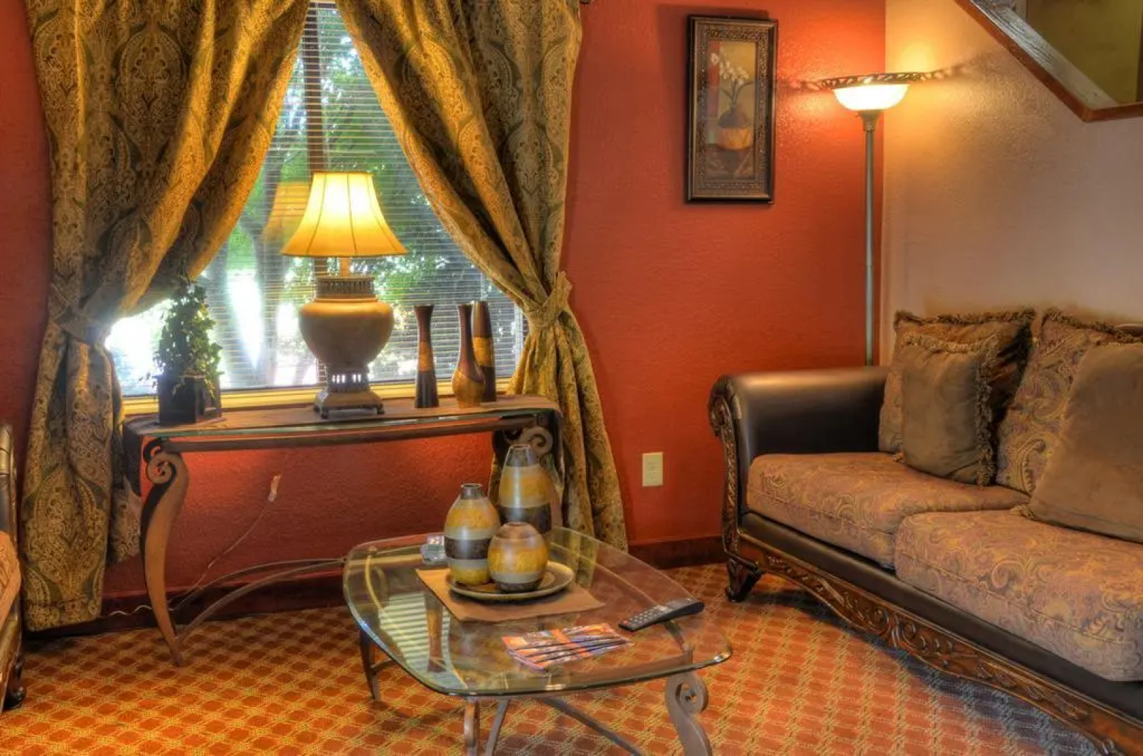 Smoky Mountains Inn & Suites - Cherokee