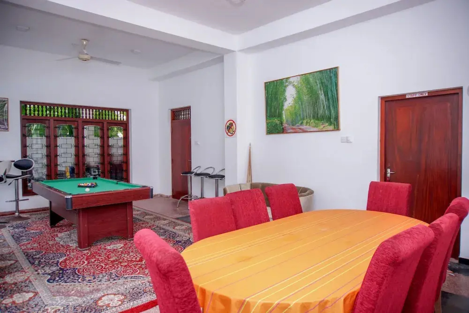 OYO 328 Machan Lanka Hotel