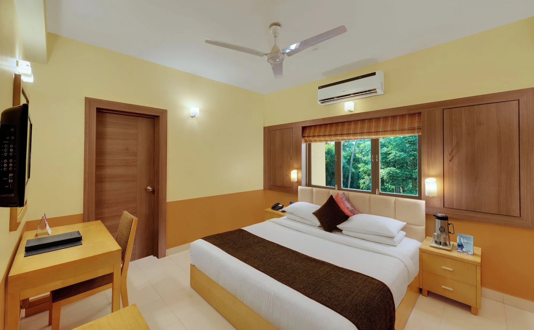 Sandalwood Hotel & Retreat