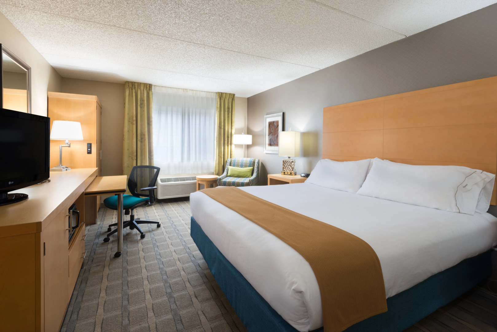 Holiday Inn Express & Suites Wheat Ridge-Denver West by IHG